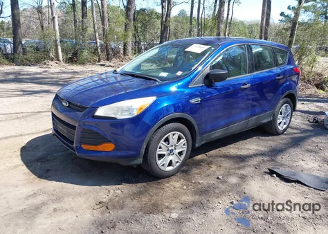 2015 Ford Escape S z USA, uszkodzony, nr VIN 1FMCU0F76FUB26799